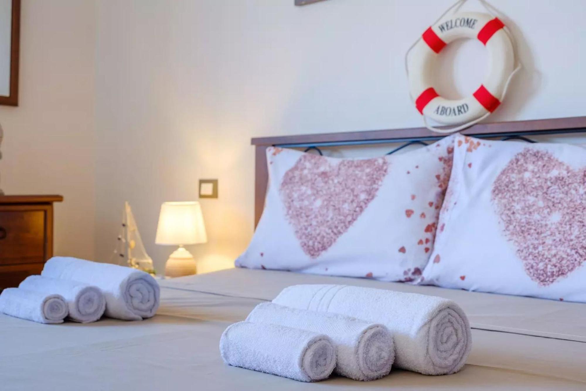 Emerald Residence Sleeps 12 With Sea View Porto Cesareo Esterno foto