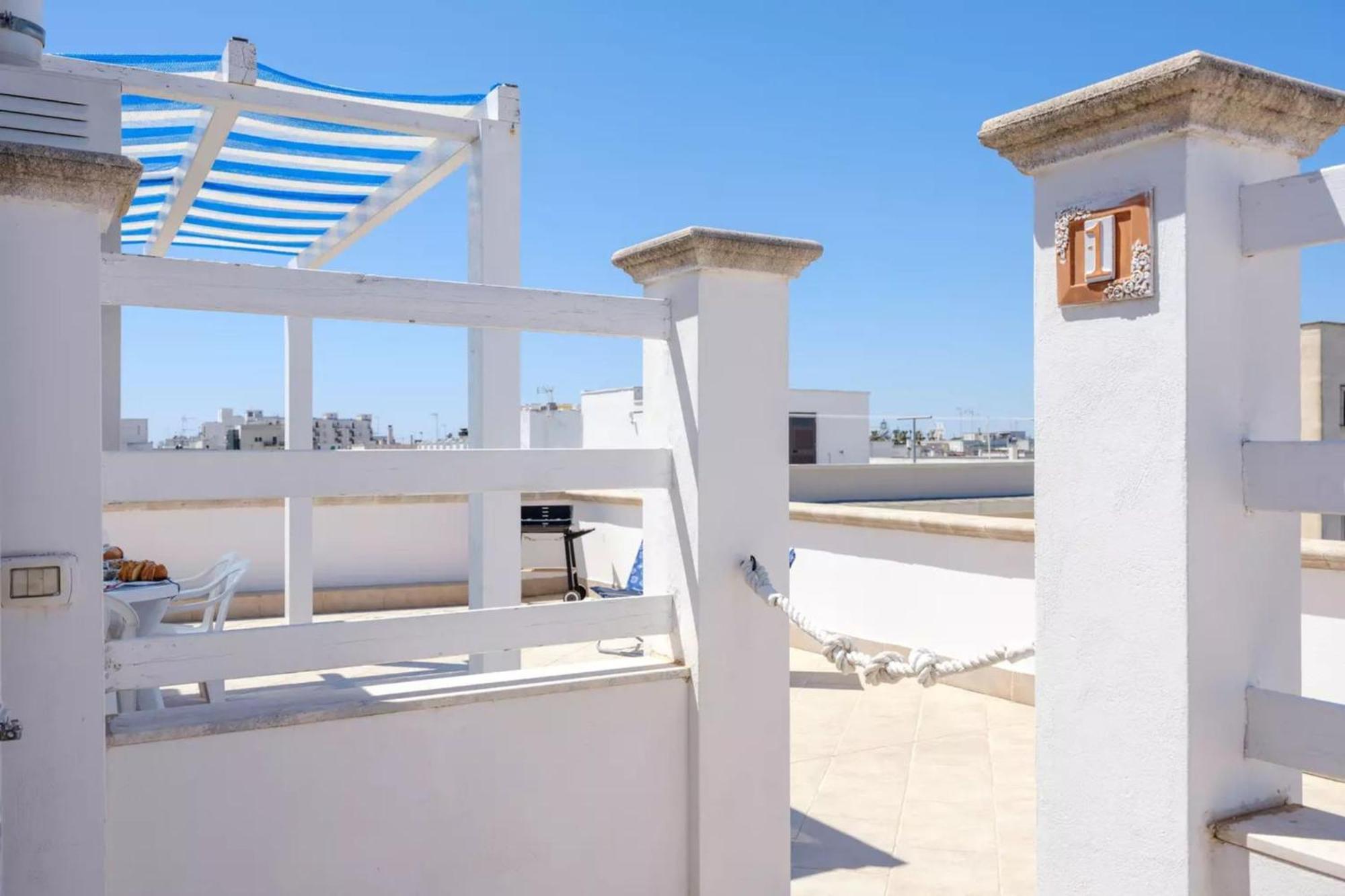 Emerald Residence Sleeps 12 With Sea View Porto Cesareo Esterno foto